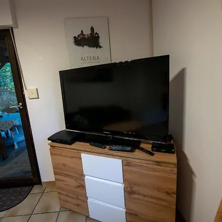 Schoene Ferienwohnung In Ruhiger Lage Altena Exterior foto