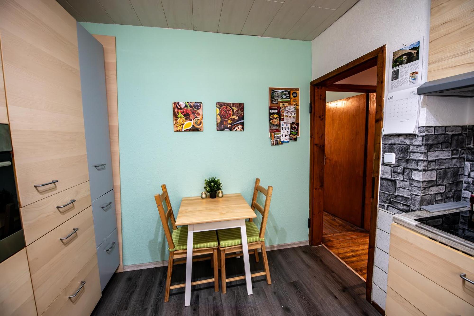Schoene In Ruhiger Lage Apartment